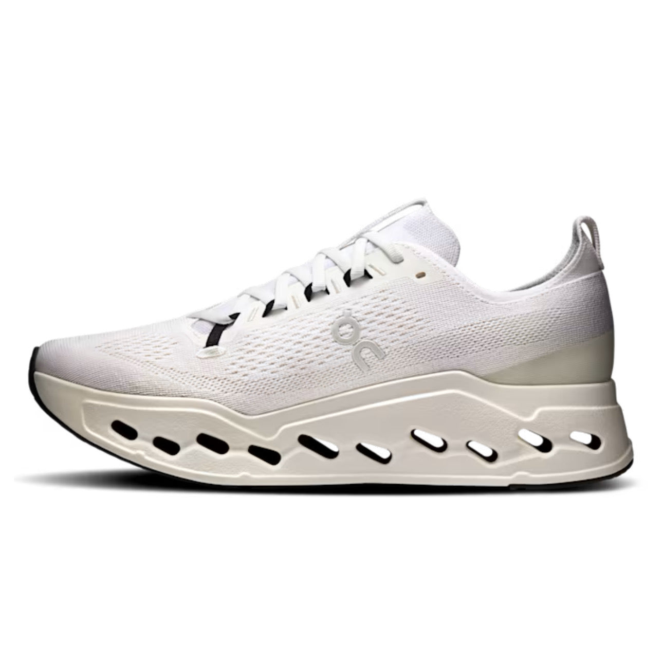 ON Cloudsurfer Max White | White