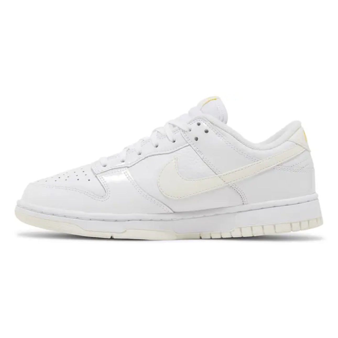Nike Wmns Dunk Low 'Valentine's Day - Yellow Heart'