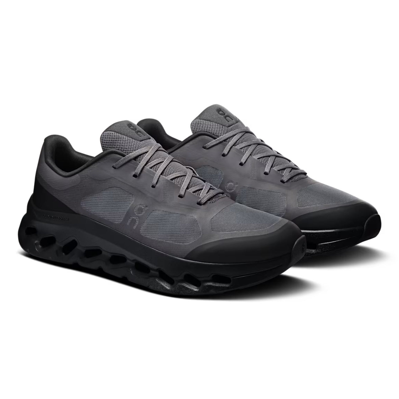 On Running Cloudtilt Remix Black | Black